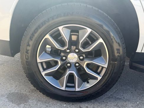 Used 2021 Chevrolet Tahoe LT w/ Rear Media and Nav Package image 15