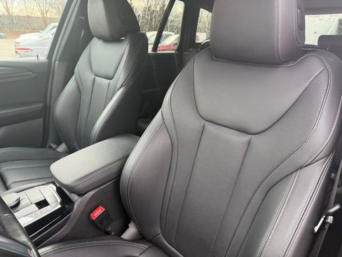 Used 2022 BMW X3 xDrive30i w/ M Sport Package image 21