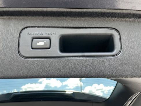 Certified 2025 Honda Pilot EX-L image 42