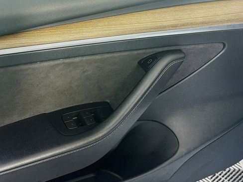 Used 2023 Tesla Model 3 Standard Range image 15