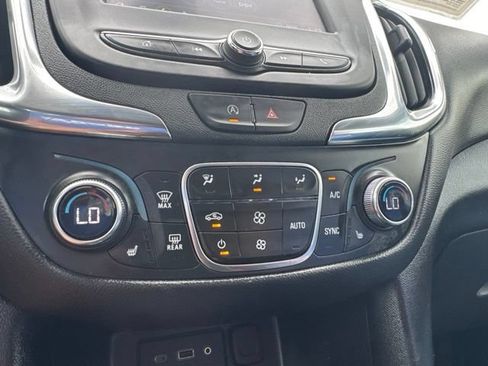 Used 2024 Chevrolet Equinox LT AWD/4WD image 15