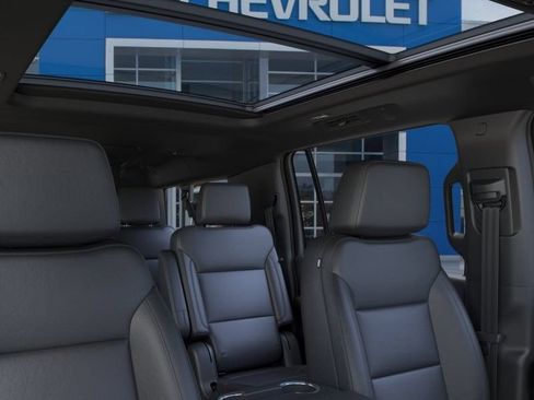 New 2026 Chevrolet Suburban Z71 w/ Comfort Package AWD/4WD image 25