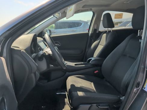 Used 2019 Honda HR-V EX image 9