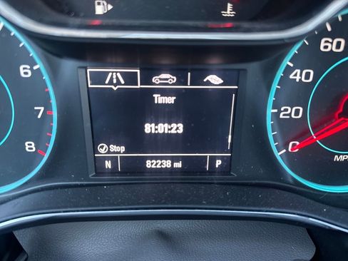 Used 2018 Chevrolet Cruze LS image 16