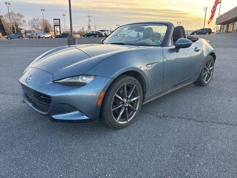 Used 2016 MAZDA MX-5 Miata Grand Touring image 1