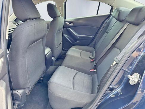 Used 2016 MAZDA MAZDA3 i Sport image 17