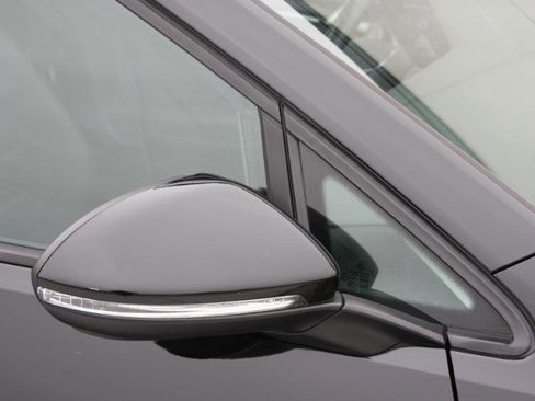 Used 2015 Volkswagen Golf TDI SEL image 25