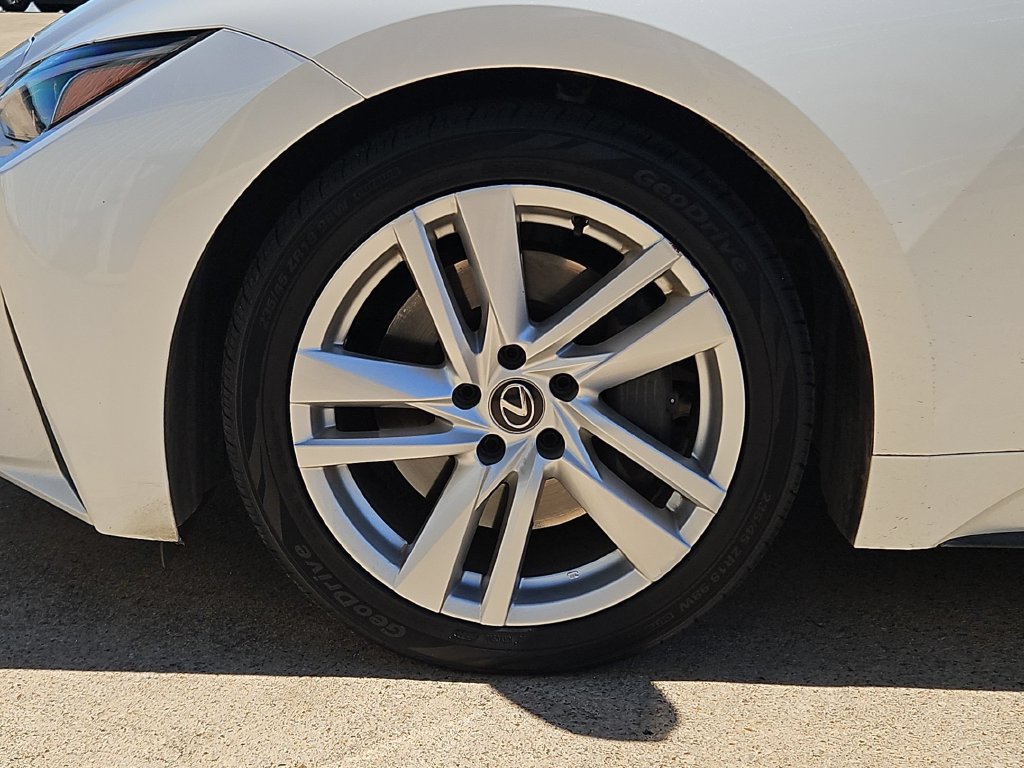Used 2023 Lexus IS 300 w/ Comfort Package RWD image 36