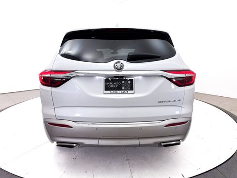 Used 2019 Buick Enclave Avenir w/ Avenir Technology Package FWD image 18