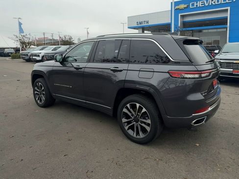 Used 2023 Jeep Grand Cherokee Overland image 5