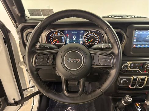 Used 2021 Jeep Gladiator Sport AWD/4WD image 13