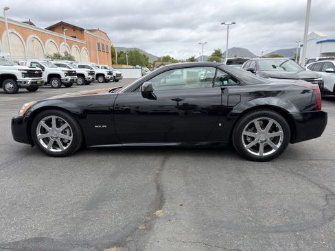 Used 2006 Cadillac XLR RWD image 8
