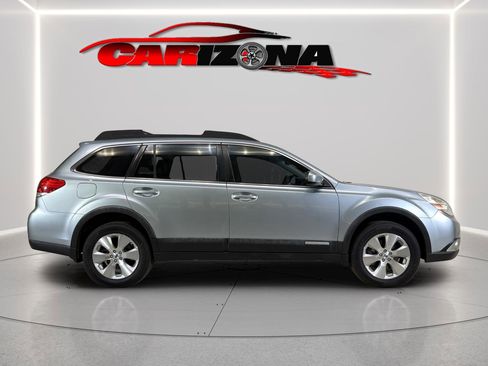 Used 2012 Subaru Outback 3.6R Limited w/ Moonroof Pkg AWD/4WD image 4