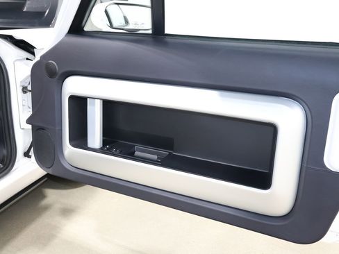 Used 2005 Ford GT image 35