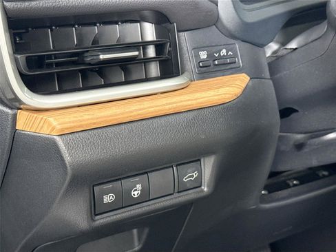 Certified 2024 Toyota Grand Highlander AWD image 16