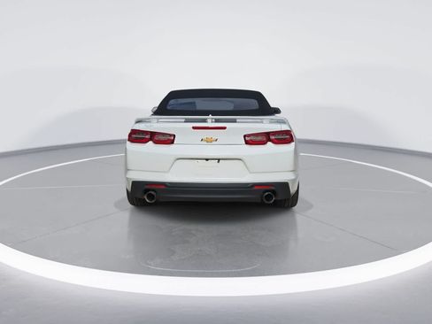 Used 2023 Chevrolet Camaro LT RWD image 7