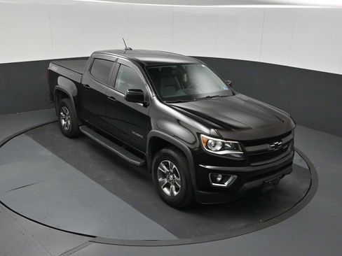 Used 2018 Chevrolet Colorado Z71 AWD/4WD image 10