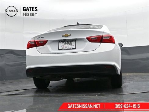 Used 2022 Chevrolet Malibu LS image 29