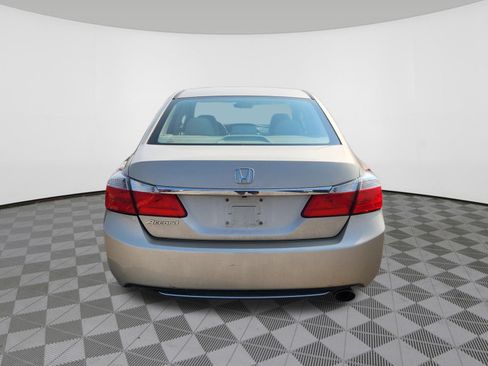 Used 2015 Honda Accord EX image 3