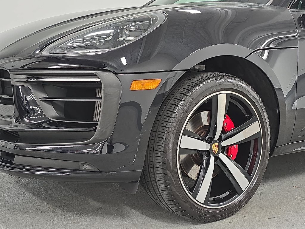Certified 2025 Porsche Macan S AWD/4WD image 11