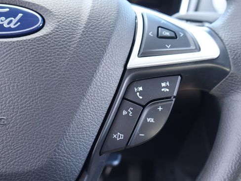 Used 2020 Ford Fusion SE image 23