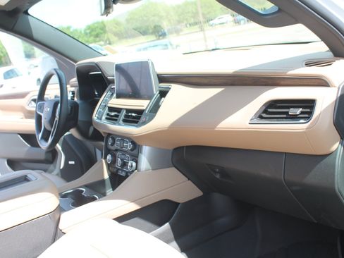 Used 2024 Chevrolet Tahoe Premier RWD image 20