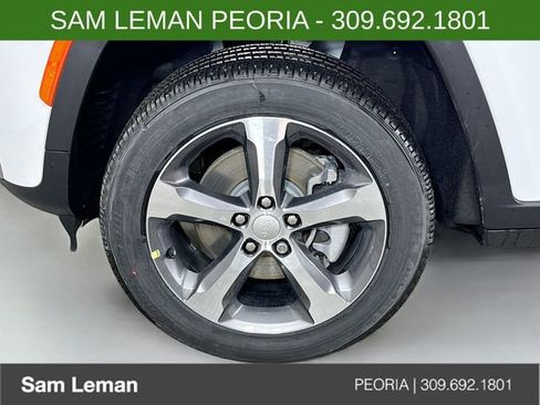 New 2026 Jeep Grand Cherokee L Limited image 32