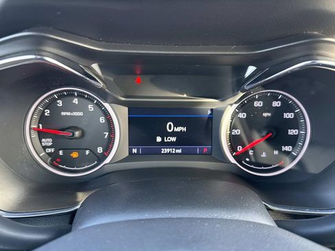 Used 2023 Chevrolet TrailBlazer ACTIV w/ Technology Package FWD image 12