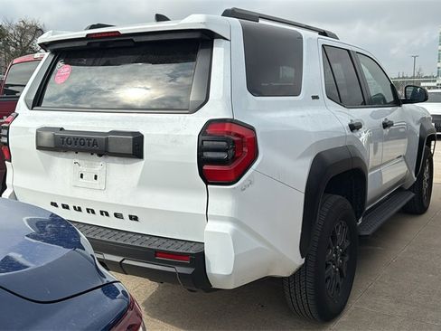 Certified 2025 Toyota 4Runner SR5 image 5