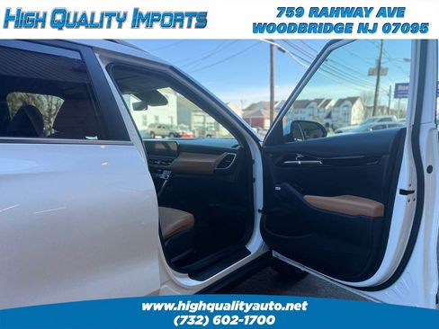 Used 2024 Kia Seltos SX image 22