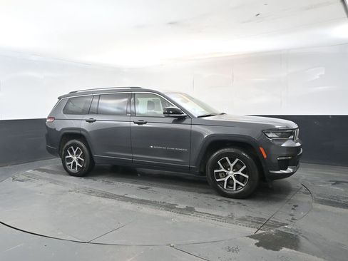Used 2023 Jeep Grand Cherokee L Limited image 7