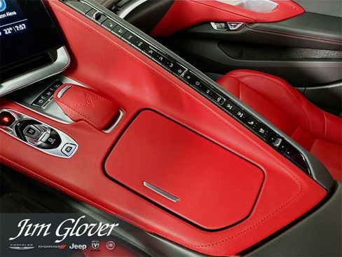 Used 2022 Chevrolet Corvette Stingray w/ Z51 Performance Package image 27