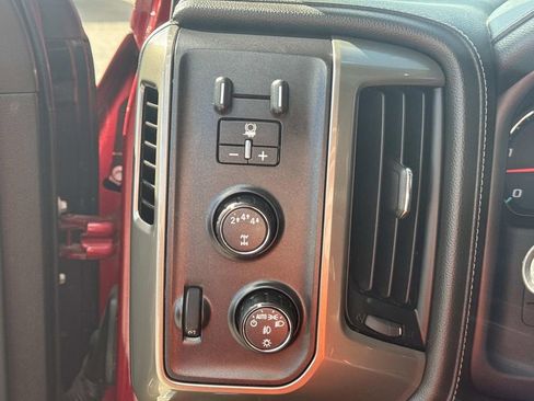 Used 2019 Chevrolet Silverado 2500 High Country w/ Duramax Plus Package image 21