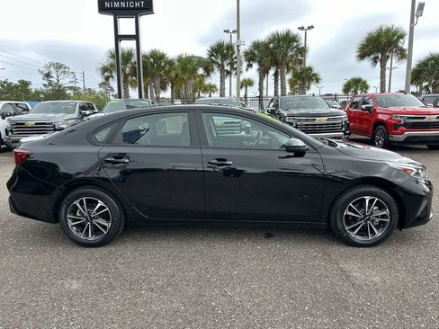 Used 2024 Kia Forte LXS FWD image 17