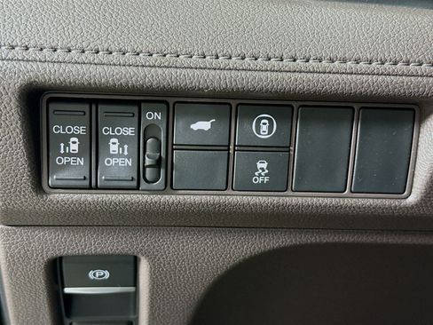 Certified 2021 Honda Odyssey EX-L image 9