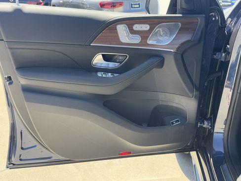 New 2026 Mercedes-Benz GLE 53 AMG 4MATIC Coupe image 18