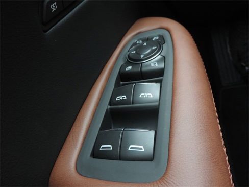 New 2026 Cadillac XT5 Sportv w/ LPO, Onyx Lite Package image 23