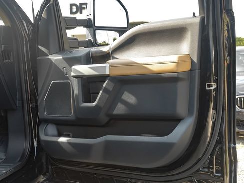Used 2022 Ford F250 Lariat w/ Tremor Off-Road Package AWD/4WD image 43