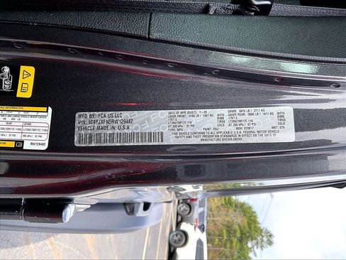 Used 2024 Jeep Wrangler Unlimited Rubicon w/ Convenience Group AWD/4WD image 27
