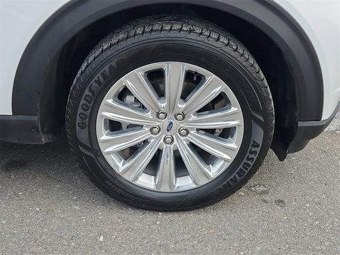 Used 2020 Ford Explorer Limited image 10