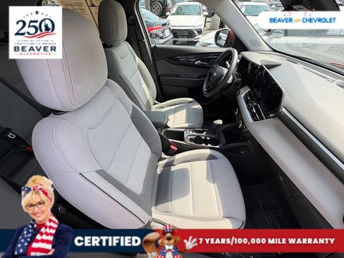 Used 2025 Chevrolet TrailBlazer LT FWD image 28