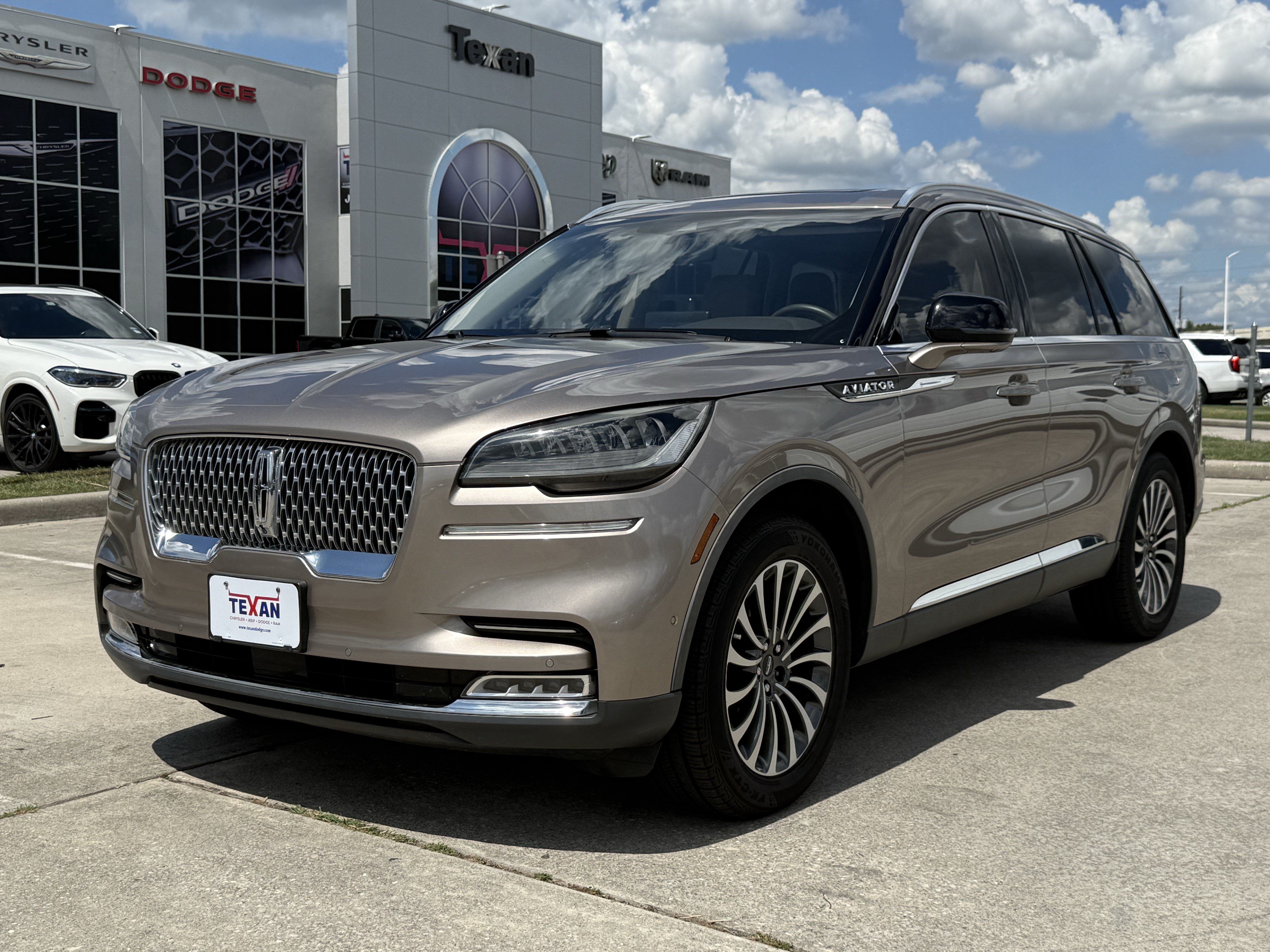 Used 2020 Lincoln Aviator Reserve w/ Equipment Group 201A AWD/4WD image 9
