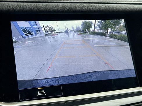 Used 2023 Cadillac XT5 Premium Luxury image 14