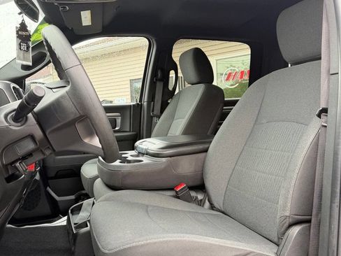 Used 2024 RAM 1500 Warlock AWD/4WD image 11