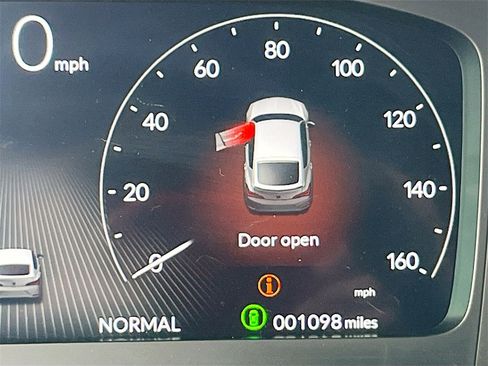 Used 2025 Acura Integra image 12