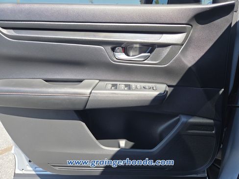 Certified 2025 Honda CR-V Sport image 19