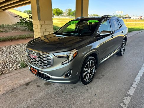 Used 2018 GMC Terrain Denali w/ Driver Alert Package II FWD image 7
