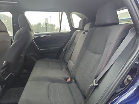 Used 2021 Toyota RAV4 SE w/ Weather & Moonroof Package image 27