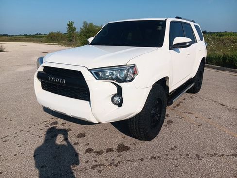 Used 2019 Toyota 4Runner SR5 Premium AWD/4WD image 6