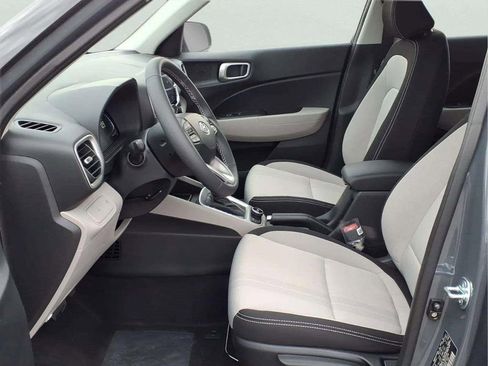 New 2026 Hyundai Venue SEL FWD image 9